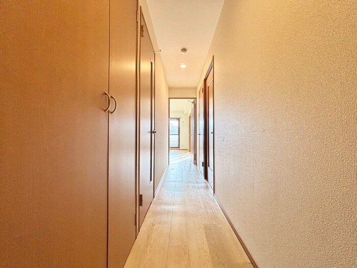 物件内観写真17　(廊下)