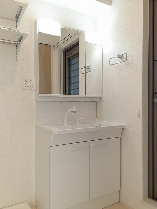 物件内観写真6　(洗面)