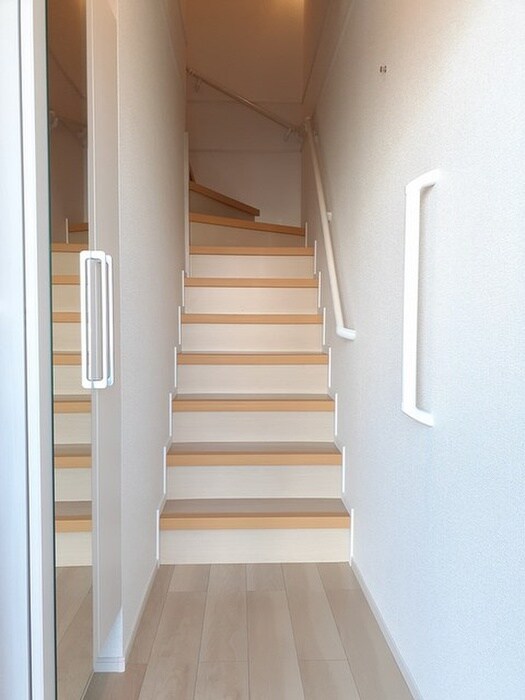 物件内観写真10　(廊下)