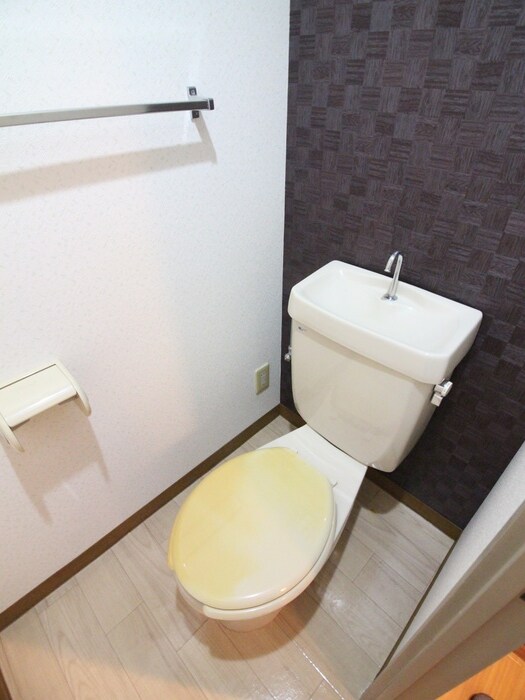 物件内観写真14　(トイレ)