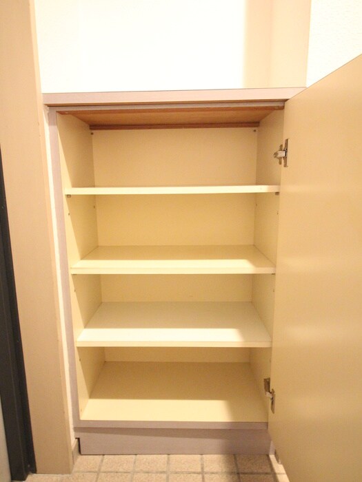 物件内観写真18　(靴箱)