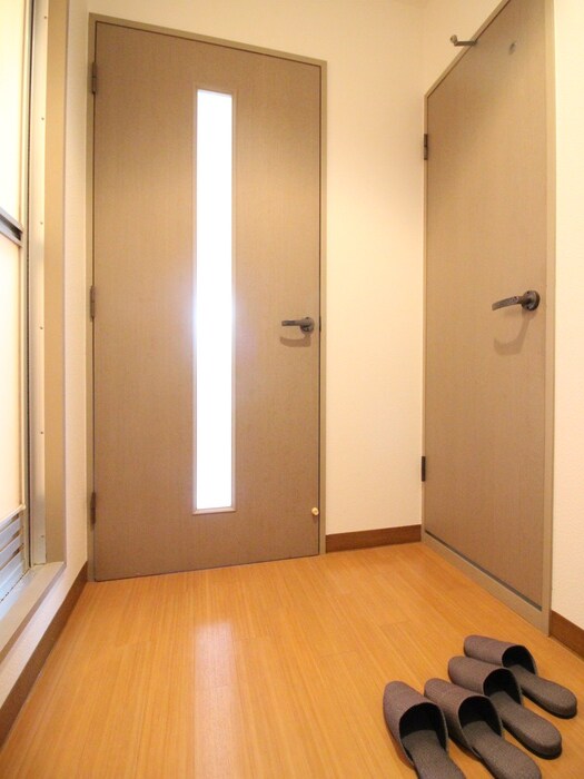 物件内観写真18　(廊下)