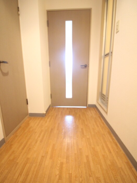 物件内観写真19　(廊下)