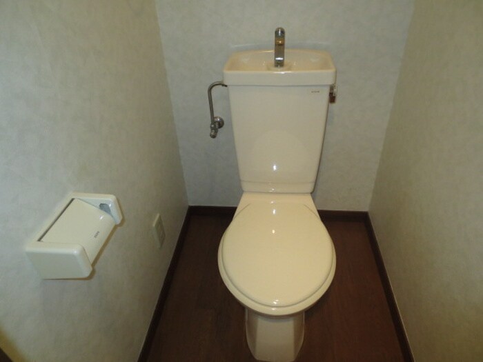 物件内観写真15　(トイレ)