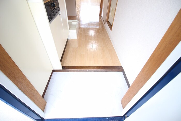 物件内観写真17　(玄関)