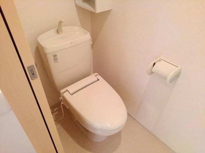 物件内観写真5　(トイレ)