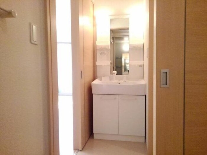 物件内観写真6　(洗面)