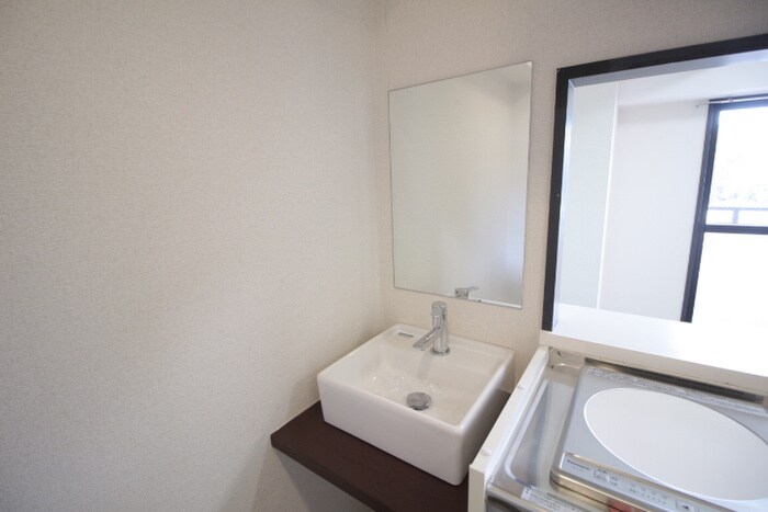 物件内観写真10　(洗面)