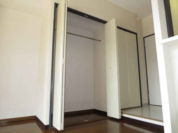 物件内観写真13　(収納)