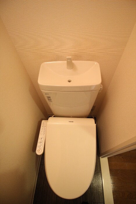 物件内観写真14　(トイレ)