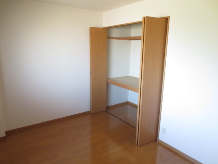 物件内観写真10　(居室)