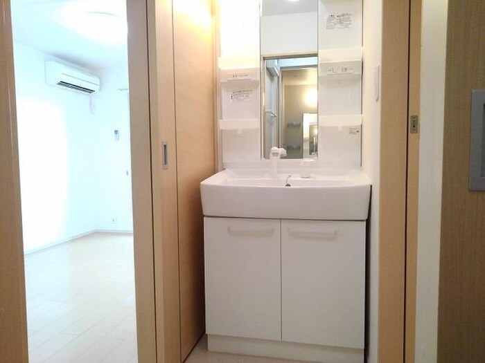 物件内観写真6　(洗面)