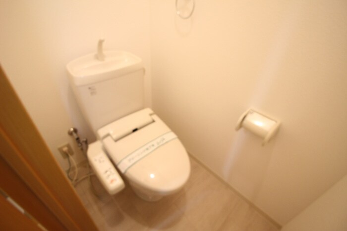 物件内観写真14　(トイレ)