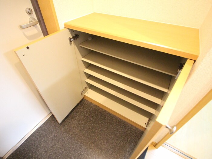 物件内観写真17　(靴箱)