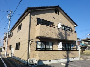 日之出丸太コ－ポⅡ外観写真