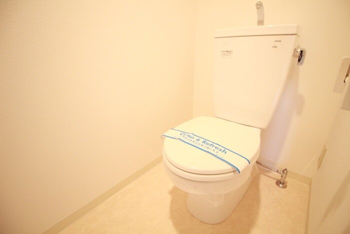 物件内観写真14　(トイレ)