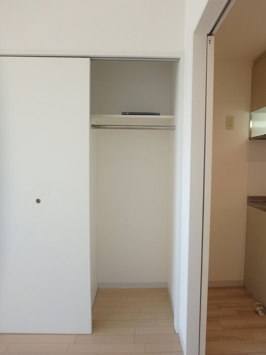 物件内観写真15　(収納)