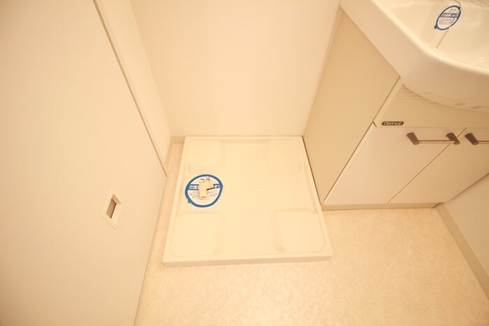 物件内観写真15　(洗濯機置場)