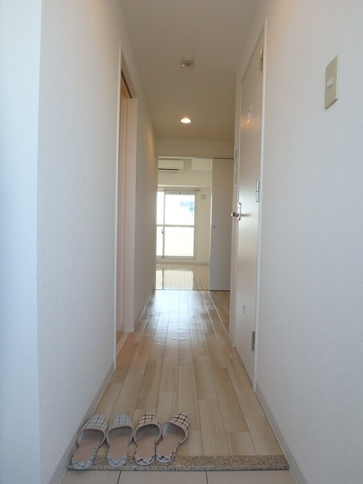 物件内観写真22　(廊下)