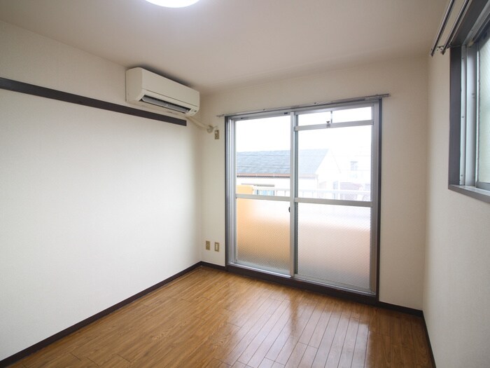 物件内観写真7　(居室)