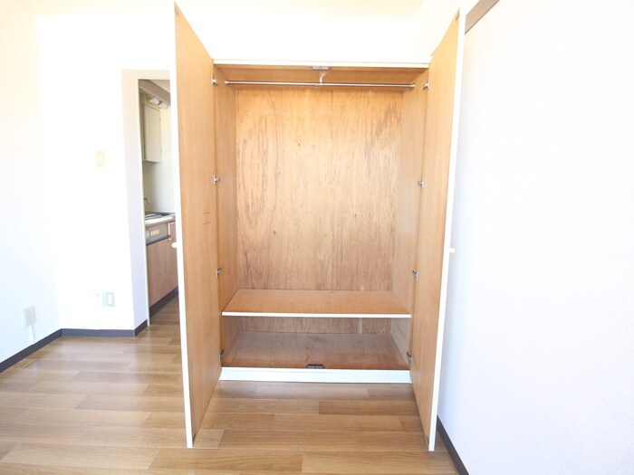 物件内観写真14　(収納)