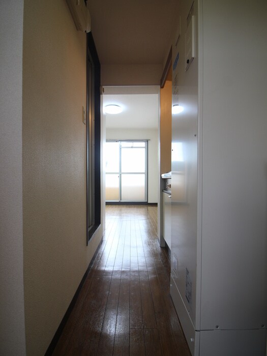 物件内観写真19　(廊下)
