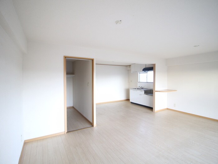 物件内観写真7　(居室)