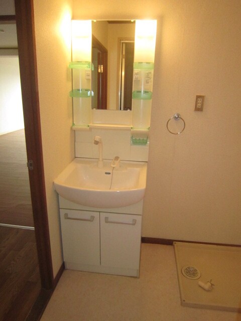 物件内観写真11　(洗面)