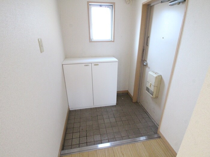 物件内観写真22　(玄関)