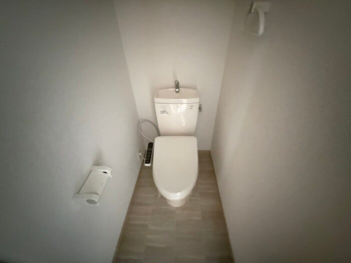 物件内観写真12　(トイレ)