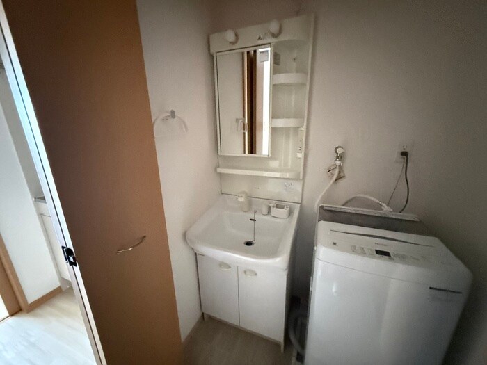 物件内観写真13　(洗面)