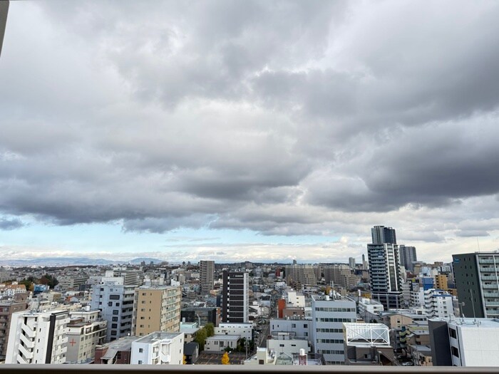 物件内観写真16　(室内からの展望)
