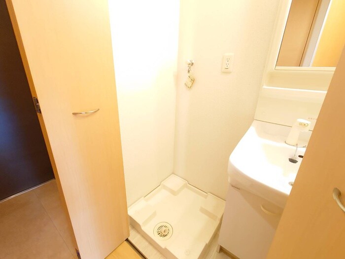 物件内観写真19　(洗濯機置場)