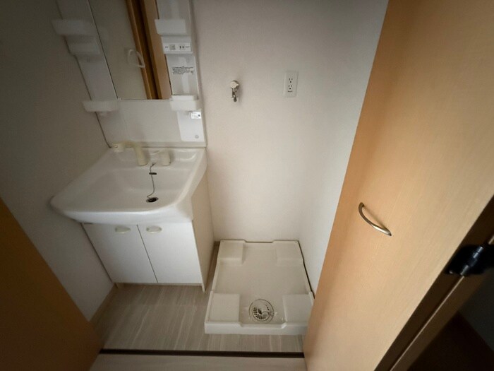 物件内観写真20　(洗濯機置場)