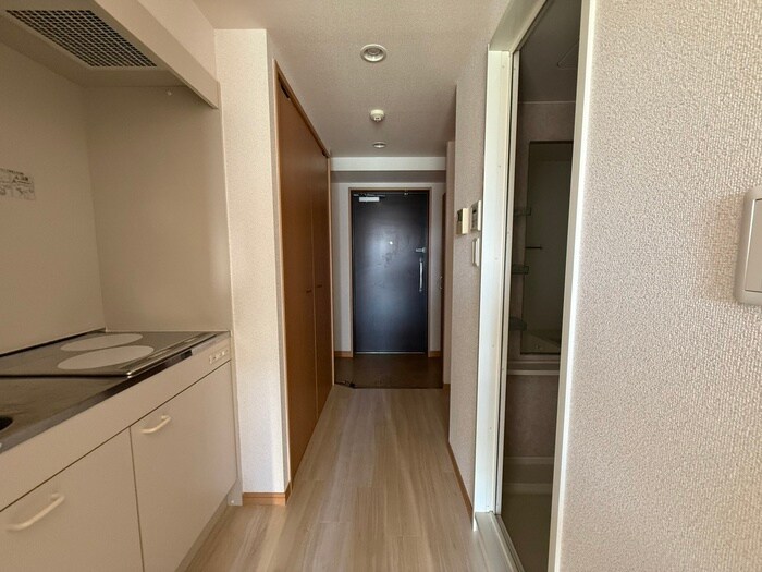 物件内観写真21　(廊下)