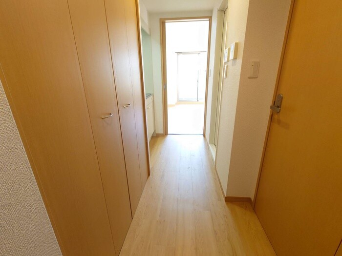 物件内観写真21　(玄関)