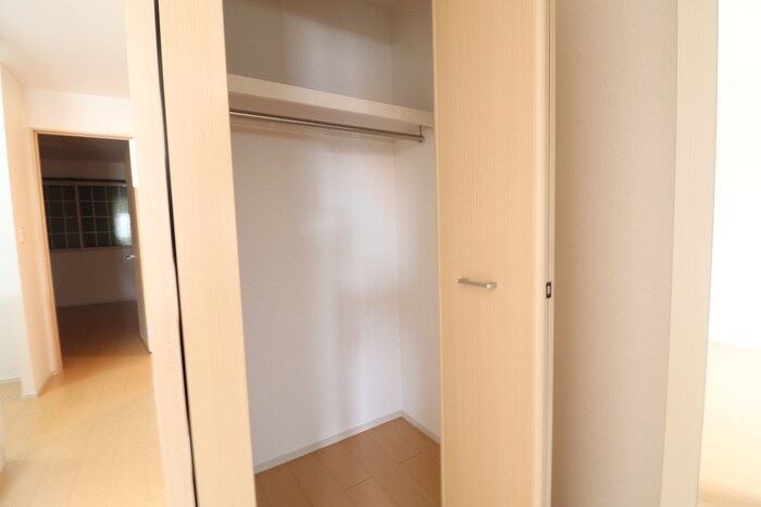 物件内観写真15　(収納)