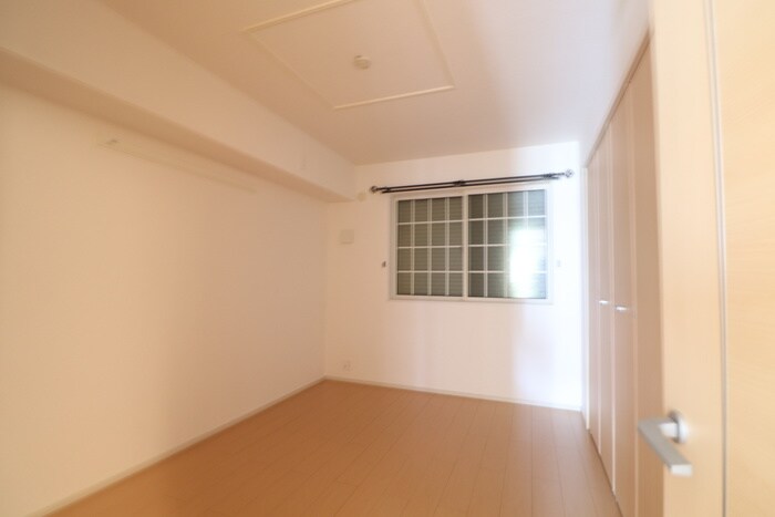 物件内観写真16　(居室)