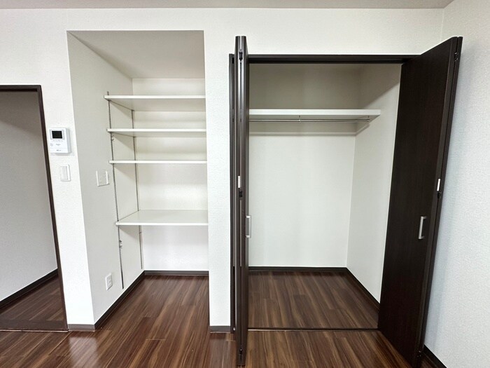 物件内観写真10　(収納)