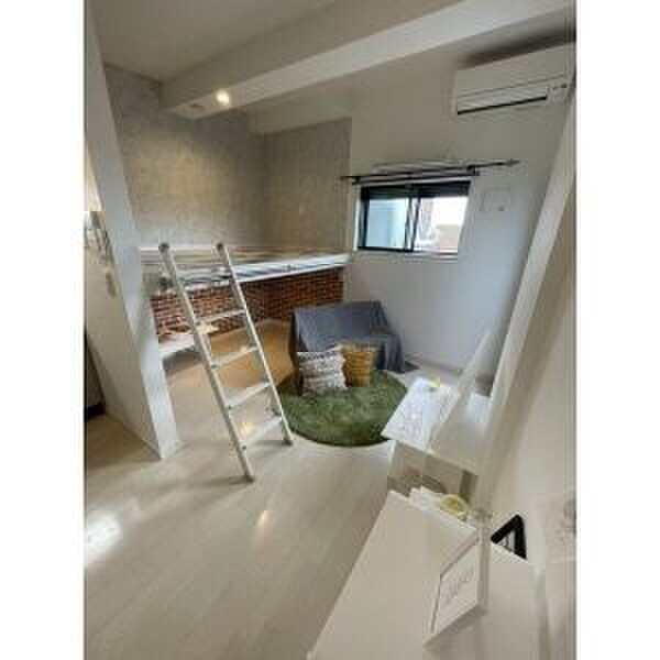 物件内観写真9　(居室)