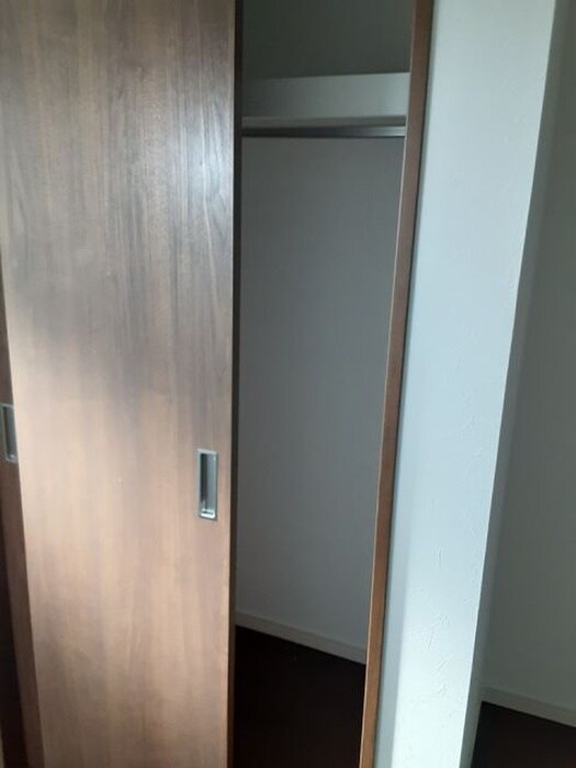 物件内観写真11　(収納)