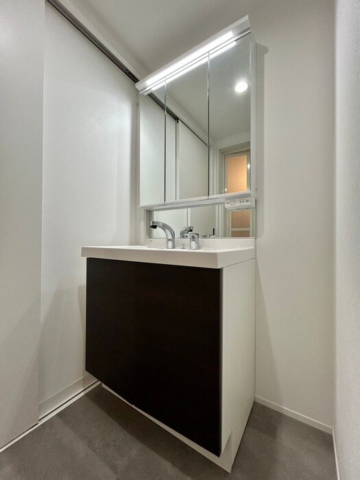 物件内観写真14　(洗面)