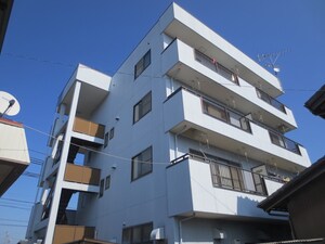エルミ－タカガミ外観写真