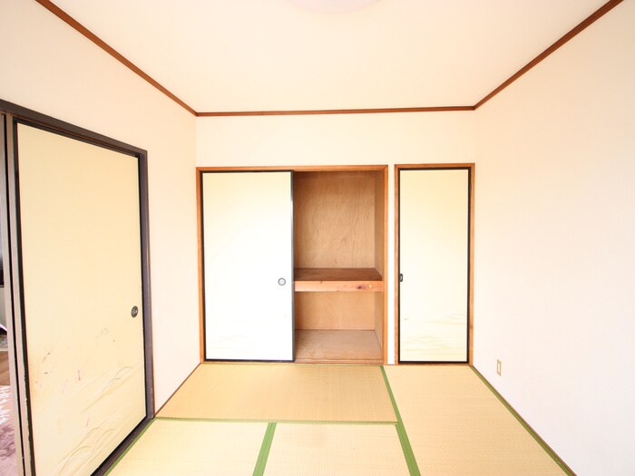 物件内観写真8　(居室)