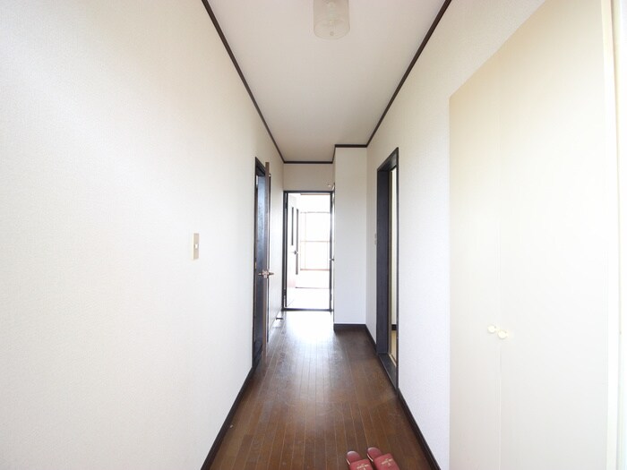 物件内観写真22　(廊下)