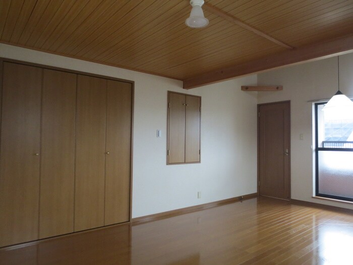 物件内観写真10　(居室)
