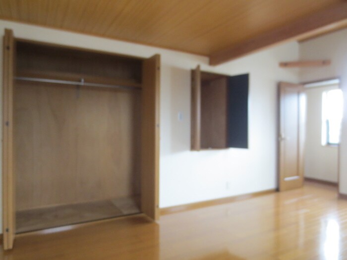 物件内観写真12　(収納)