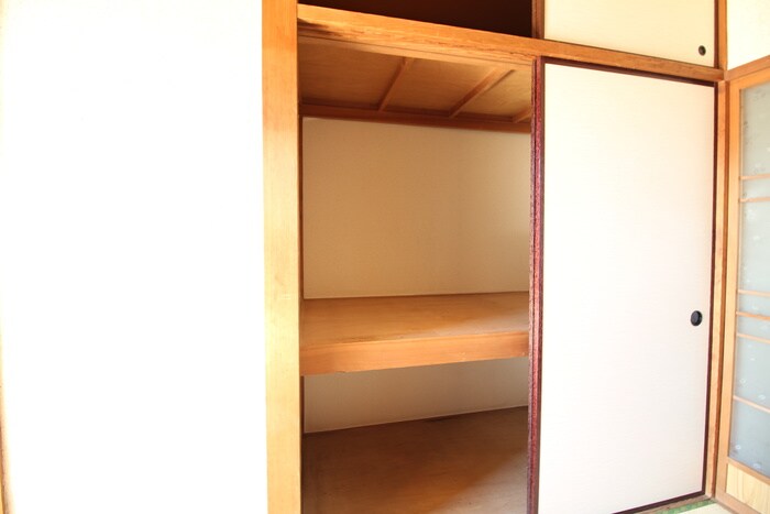 物件内観写真12　(収納)