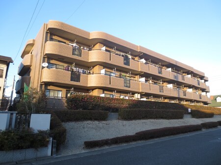 グランドコート鴻ノ巣外観写真