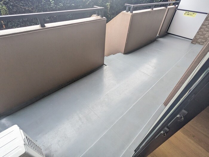 グランドコート鴻ノ巣のベランダ・バルコニー